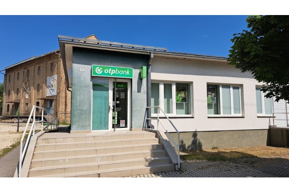 OTP Bankfiók Győr-Szentiván, Déryné u. 77. 