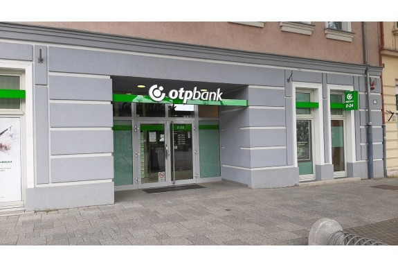 OTP Bankfiók Szombathely Fő tér 3-5.